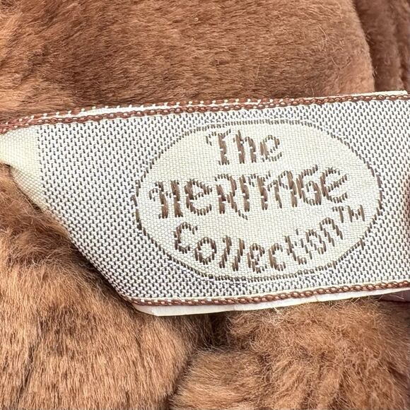 Vintage Wrinkles Brown Dog Hand Puppet The Heritage Collection Wearing Dress - Picture 6 of 10